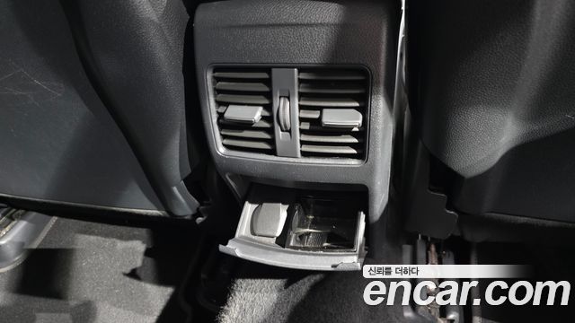 Mercedes-Benz GLA-Class GLA220