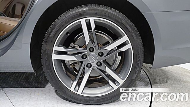 Audi A4 40 TFSI Premium