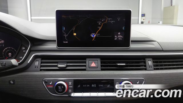 Audi A4 40 TFSI Premium