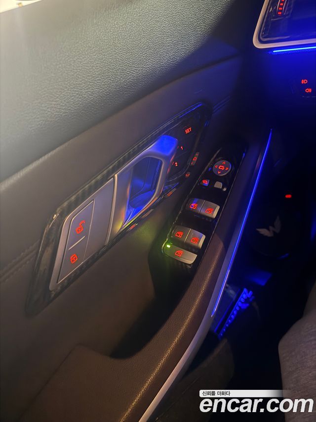 BMW 3-Series 320i Touring Luxury