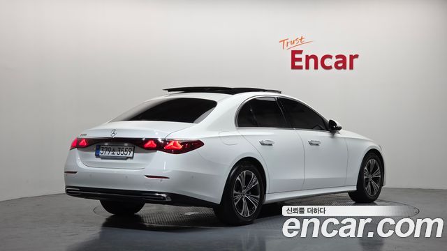 Mercedes-Benz E-Class E200 Avantgarde