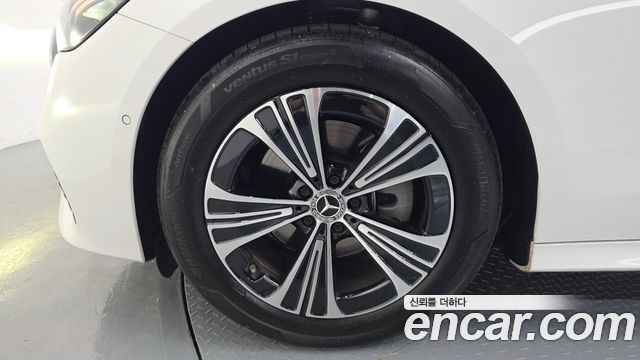 Mercedes-Benz E-Class E200 Avantgarde