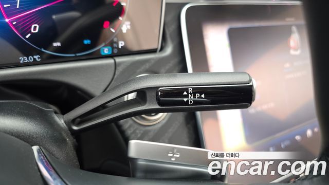 Mercedes-Benz E-Class E200 Avantgarde