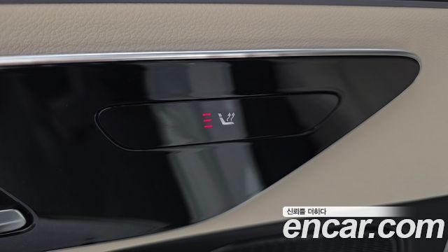 Mercedes-Benz E-Class E200 Avantgarde