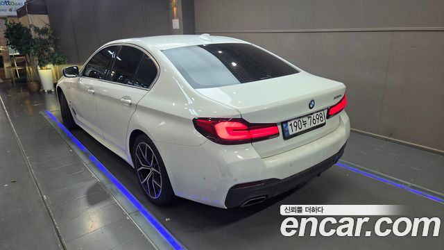 BMW 5-Series 530e M Sport