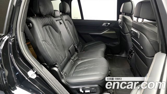 BMW X7 xDrive 40i Design Pure Excellence 7-Seater
