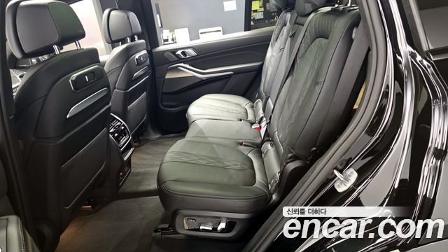 BMW X7 xDrive 40i Design Pure Excellence 7-Seater