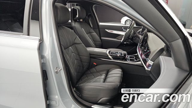 BMW 7-Series 740i xDrive M Sport