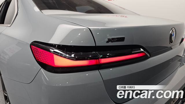 BMW 7-Series 740i xDrive M Sport