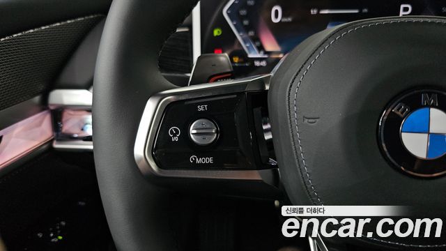 BMW 7-Series 740i xDrive M Sport