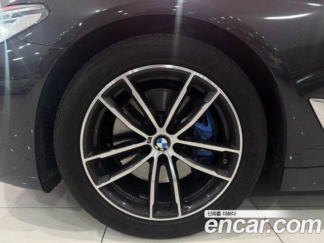 BMW 5-Series 520i M Sport