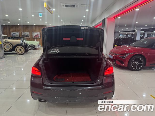 BMW 5-Series 520i M Sport