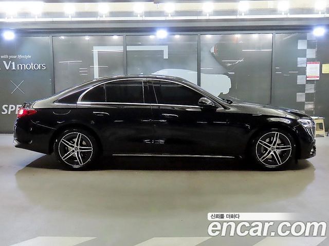 Mercedes-Benz E-Class E200 AMG Line