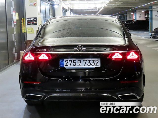 Mercedes-Benz E-Class E200 AMG Line