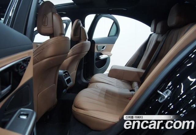 Mercedes-Benz E-Class E200 AMG Line