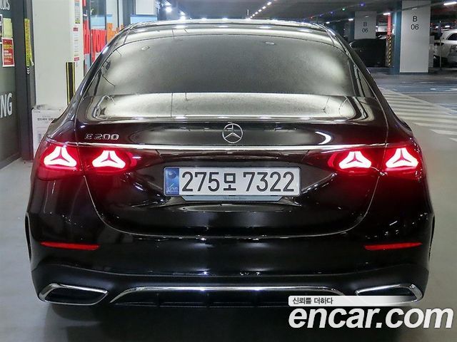 Mercedes-Benz E-Class E200 AMG Line