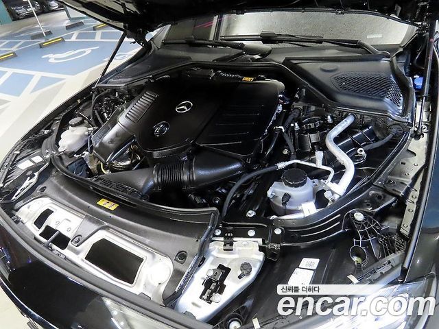 Mercedes-Benz E-Class E200 AMG Line
