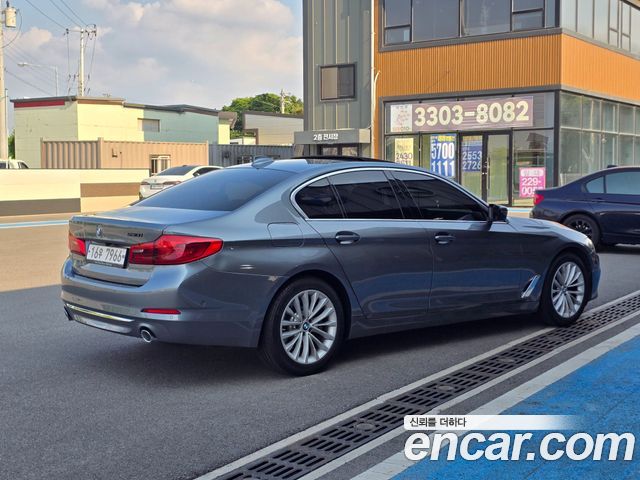 BMW 5-Series 530i Luxury Plus