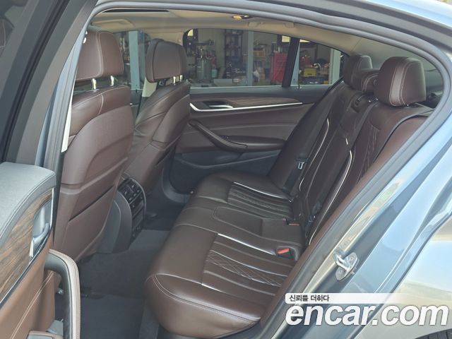 BMW 5-Series 530i Luxury Plus