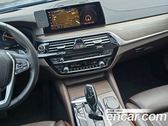 BMW 5-Series 530i Luxury Plus