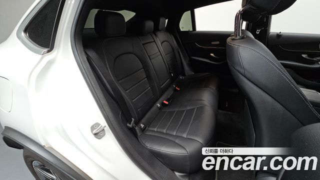 Mercedes-Benz GLC-Class GCL300 4MATIC Coupe