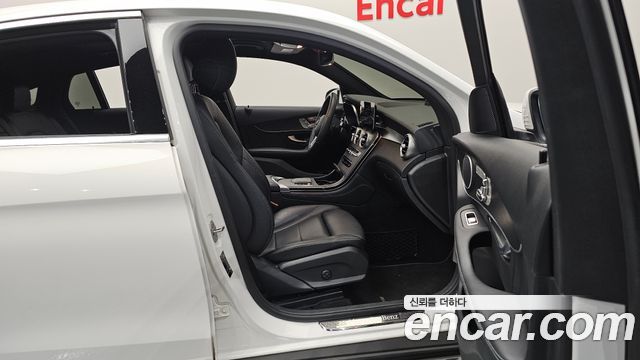 Mercedes-Benz GLC-Class GCL300 4MATIC Coupe