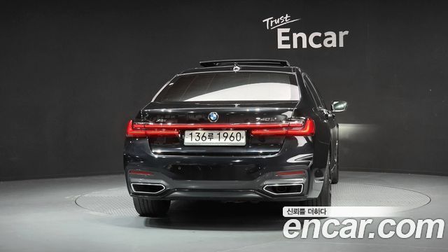 BMW 7-Series 740Li xDrive M Sport Package