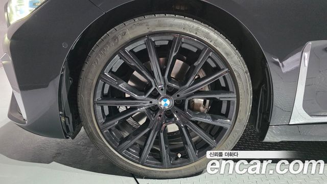 BMW 7-Series 740Li xDrive M Sport Package