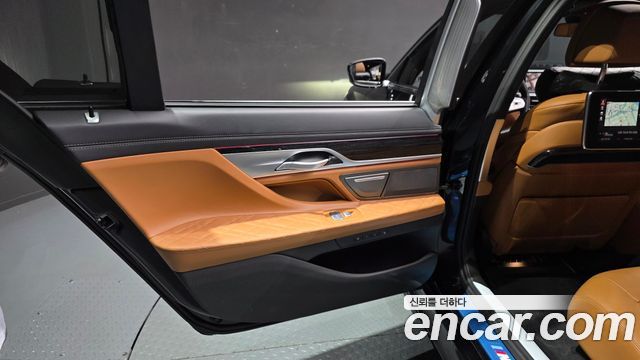 BMW 7-Series 740Li xDrive M Sport Package