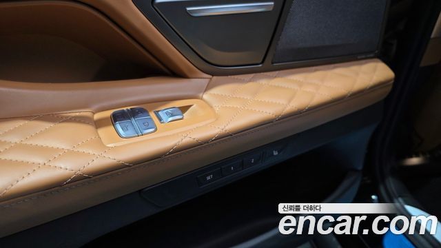 BMW 7-Series 740Li xDrive M Sport Package