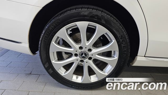 Mercedes-Benz E-Class E220d 4MATIC Exclusive