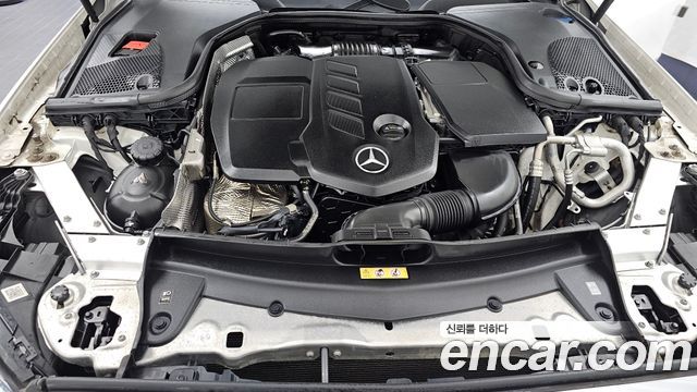 Mercedes-Benz E-Class E220d 4MATIC Exclusive