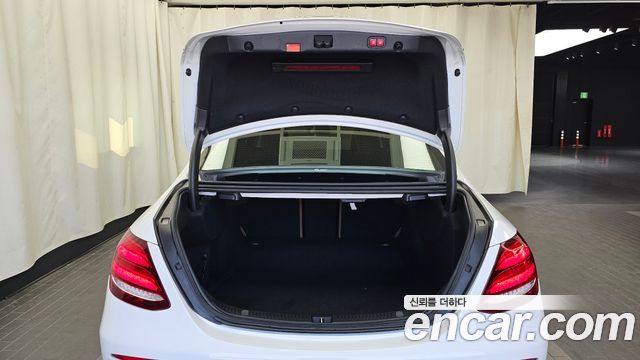Mercedes-Benz E-Class E220d 4MATIC Exclusive