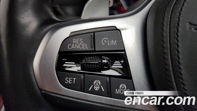 BMW 3-Series 330e M Sport Pro FIrst Edition