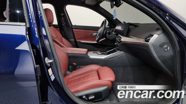 BMW 3-Series 330e M Sport Pro FIrst Edition