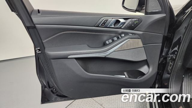 BMW X7 xDrive 40i Design Pure Excellence 7-Seater