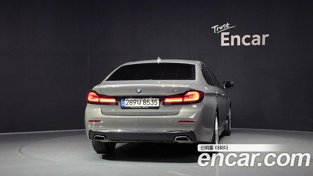 BMW 5-Series 520i Luxury