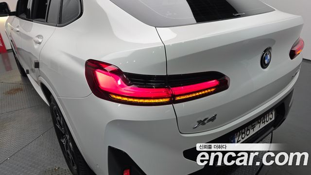 BMW X4 xDrive20i M Sports Pro