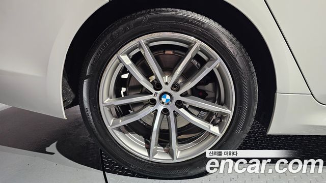 BMW 5-Series 520d M Sport Package Plus