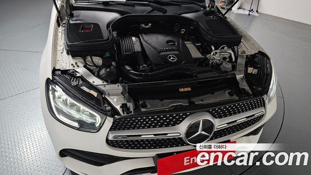 Mercedes-Benz GLC-Class GLC300e 4MATIC Coupe