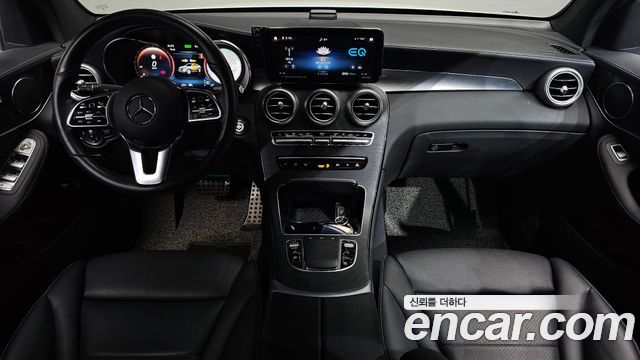Mercedes-Benz GLC-Class GLC300e 4MATIC Coupe