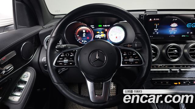 Mercedes-Benz GLC-Class GLC300e 4MATIC Coupe
