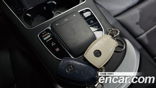 Mercedes-Benz GLC-Class GLC300e 4MATIC Coupe