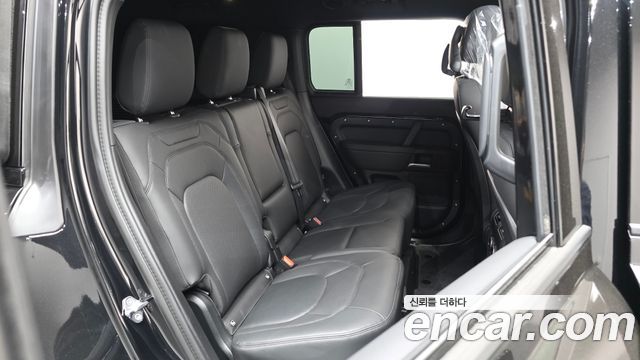 Land Rover Defender 130 P400 Outbound