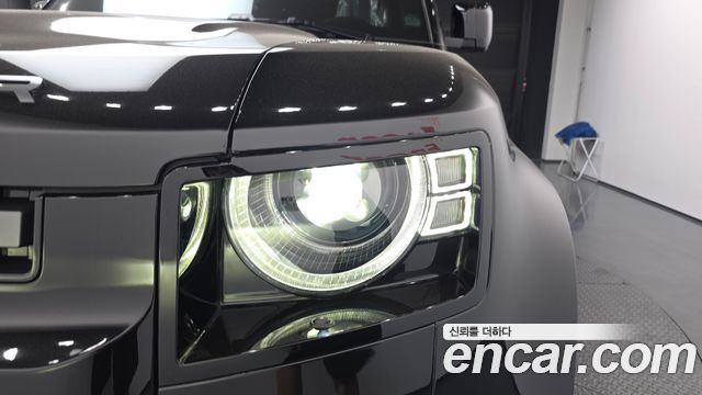Land Rover Defender 130 P400 Outbound