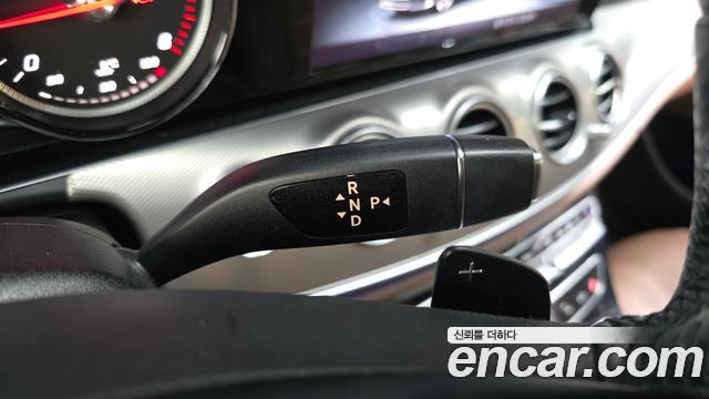 Mercedes-Benz E-Class E220d Avantgarde