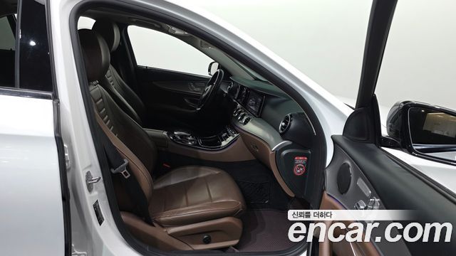 Mercedes-Benz E-Class E220d Avantgarde