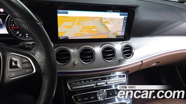 Mercedes-Benz E-Class E220d Avantgarde