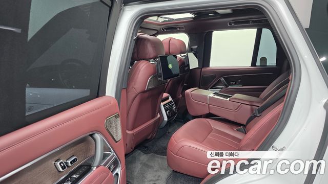 Land Rover Range Rover P550E AB