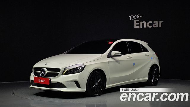 Mercedes-Benz A-Class A200